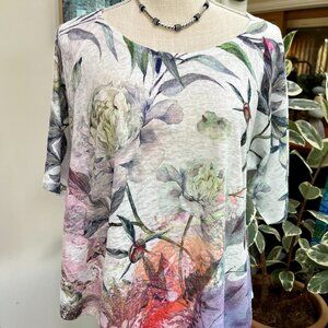 PRICE IS FIRM! Beautiful Et' Lois Soft Knit Floral Top